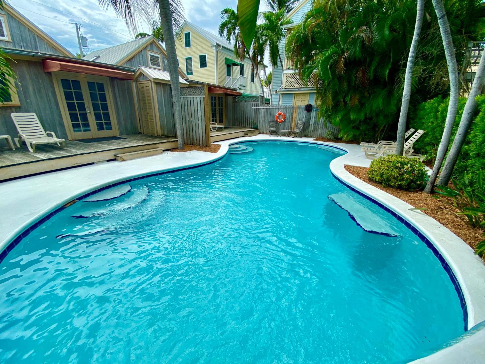 Petes Cottages Key West Exterior photo